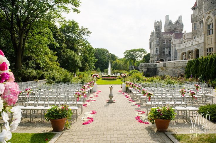 Featured image of post Glass Pavilion Casa Loma Wedding : Featuring a huge gulf front pool, the casa loma hotel features three types of guest rooms: